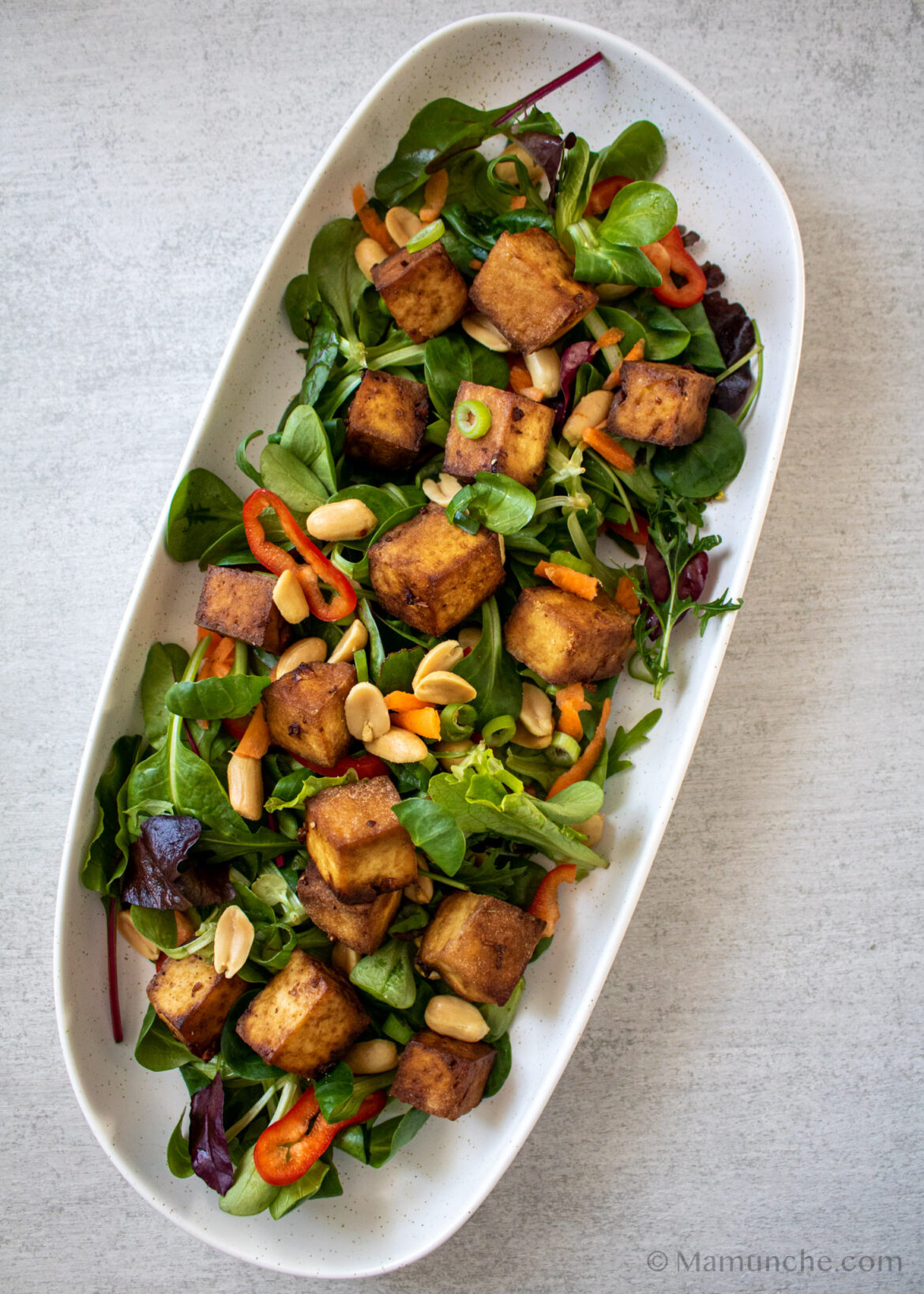 Salat mit knusprigem Tofu Салата с хрупкаво тофу