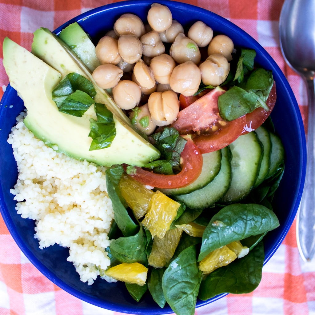 Couscous Kichererbsen Bowl super lecker und einfach